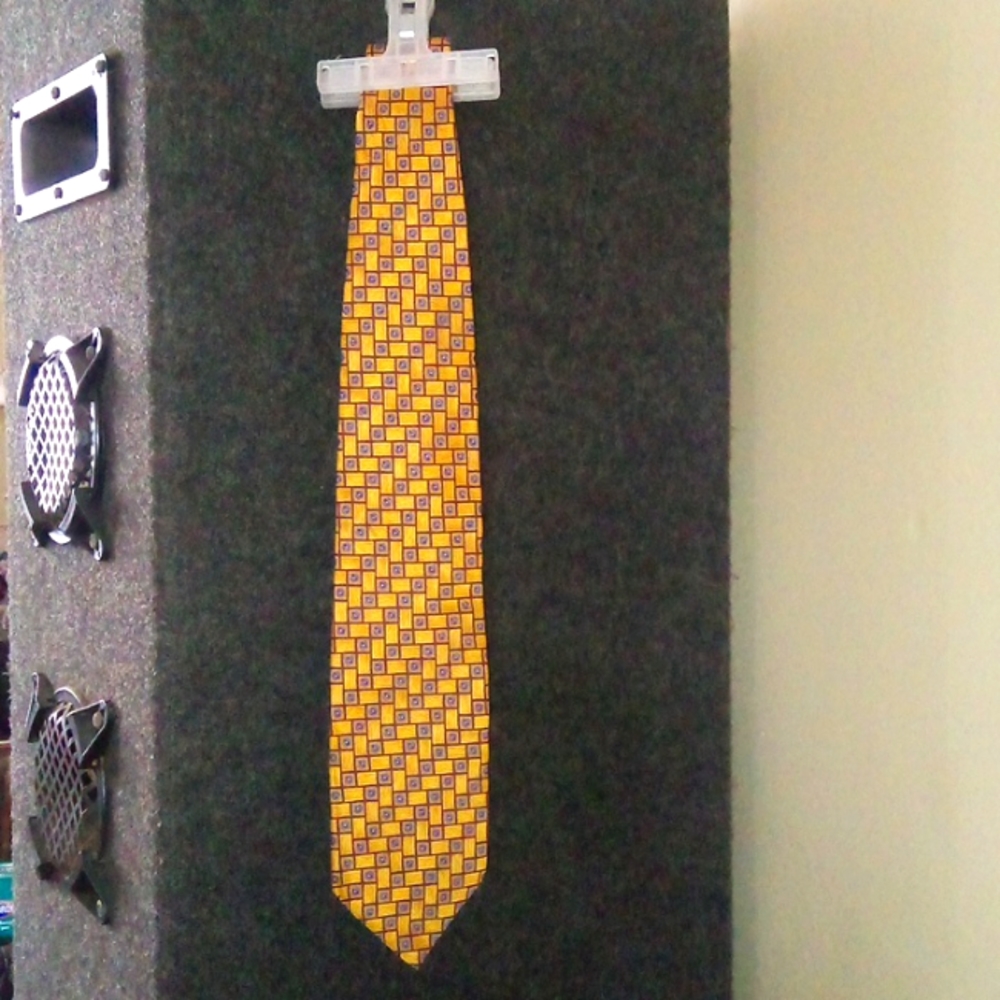 Gold/ReD/Blue designed casual tie *@See pics PLZ* BY: "J. Z. RICHARDS"